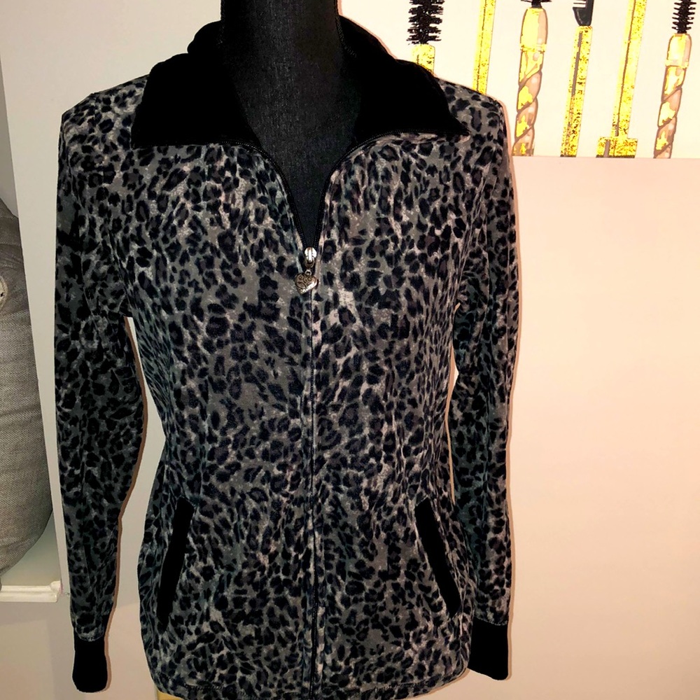 Three Hearts zipped plush sweatshirt in cheetah print black and grey